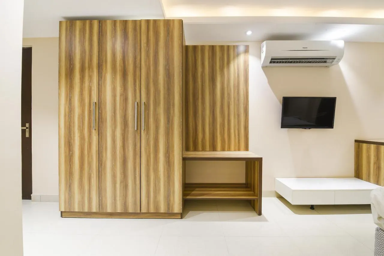 Hotel Treebo Iffco Chowk Gurgaon