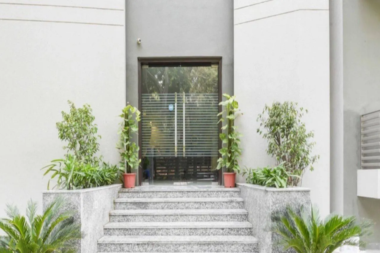 Hotel Treebo Iffco Chowk Gurgaon